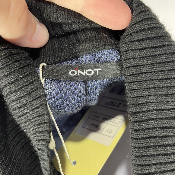 ONOT BRAND PONCHO FULL ZIP SWEATSHIRT ONE SIZE FITS MOST BLUE NWT NEW ACRYLIC - Picture 9 of 16